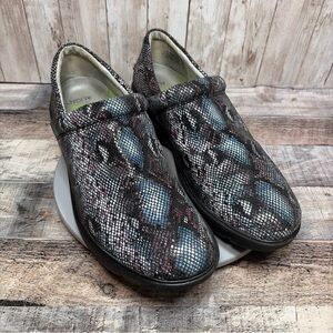 Align Indya Women’s Indigo Snake Print Leather Clogs Size 11 M